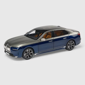 BMW i7 modellautó 1:18 kék-szürke (Tanzanite Blue + Oxide Grey)