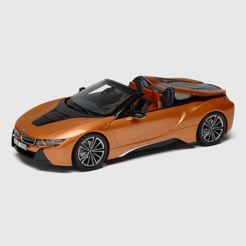 BMW i8 ROADSTER modellautó 1:18 réz-bronz (E-Copper)