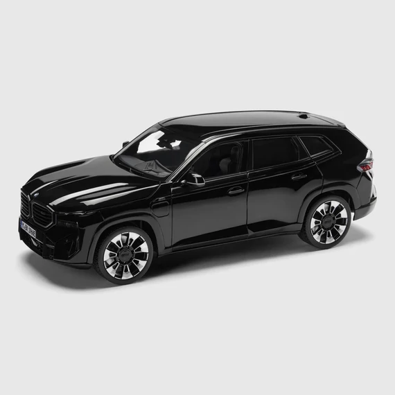 BMW XM modellautó 1:18 fekete (Black Saphier)