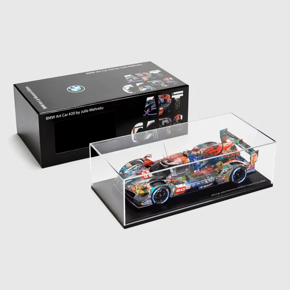 BMW JULIE MEHRETU ART CAR 1:18 doboz és vitrin