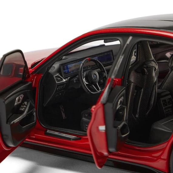 BMW M3 LCI (G80) modellautó 1:18 piros (Toronto Red) részletes belső térrel, nyitható ajtókkal