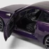 BMW M2 (G87) modellautó 1:18 lila (Twilight Purple Pearl) részletes belső térrel, nyitható ajtóval